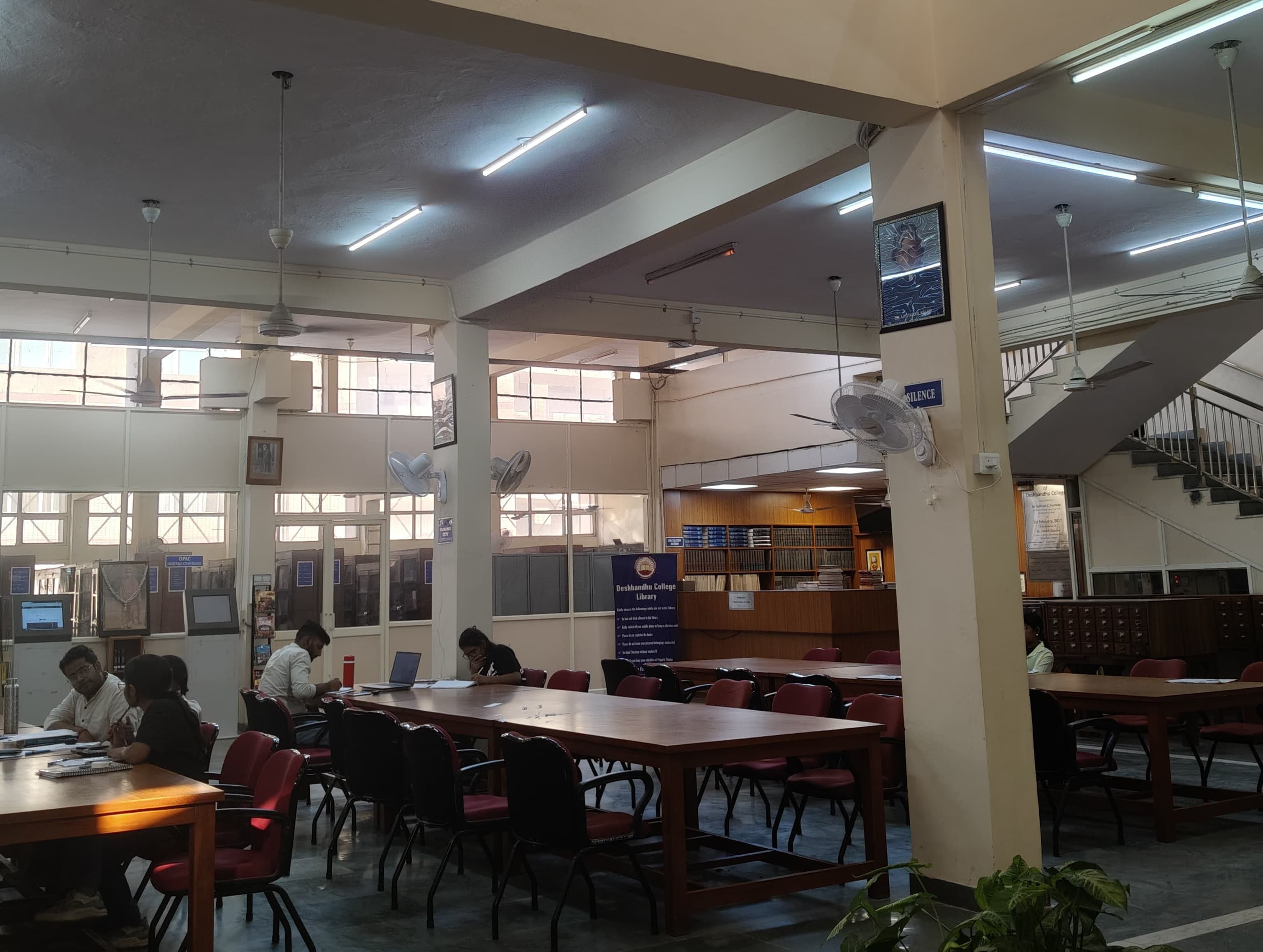 Deshbandhu College Academic photo 16